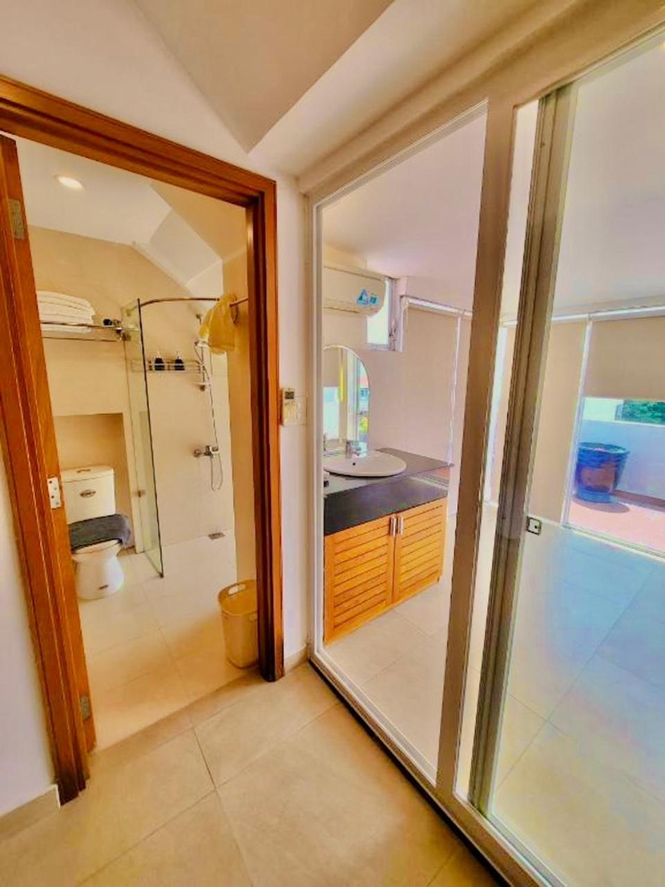 Simmi 5 Hotel & Apartment โฮจิมินห์ซิตี้ ภายนอก รูปภาพ